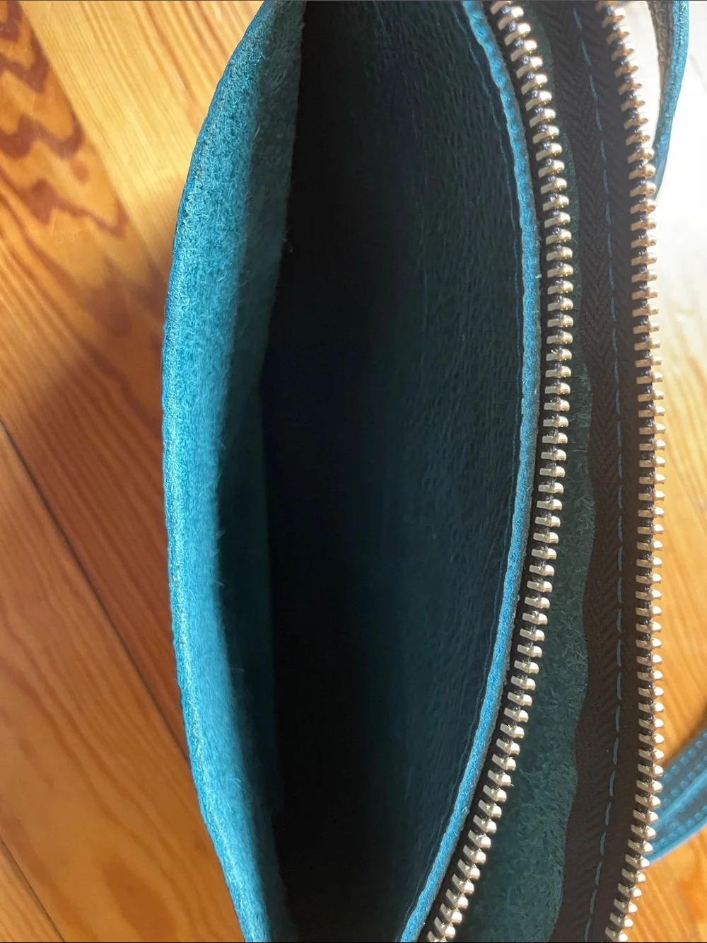 Portland Leather Poppy Purse in Lagoon - Picture 7 of 8